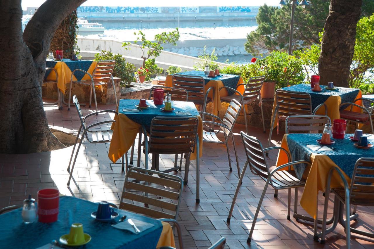 Albergo Miramare Cala Gonone Exteriör bild