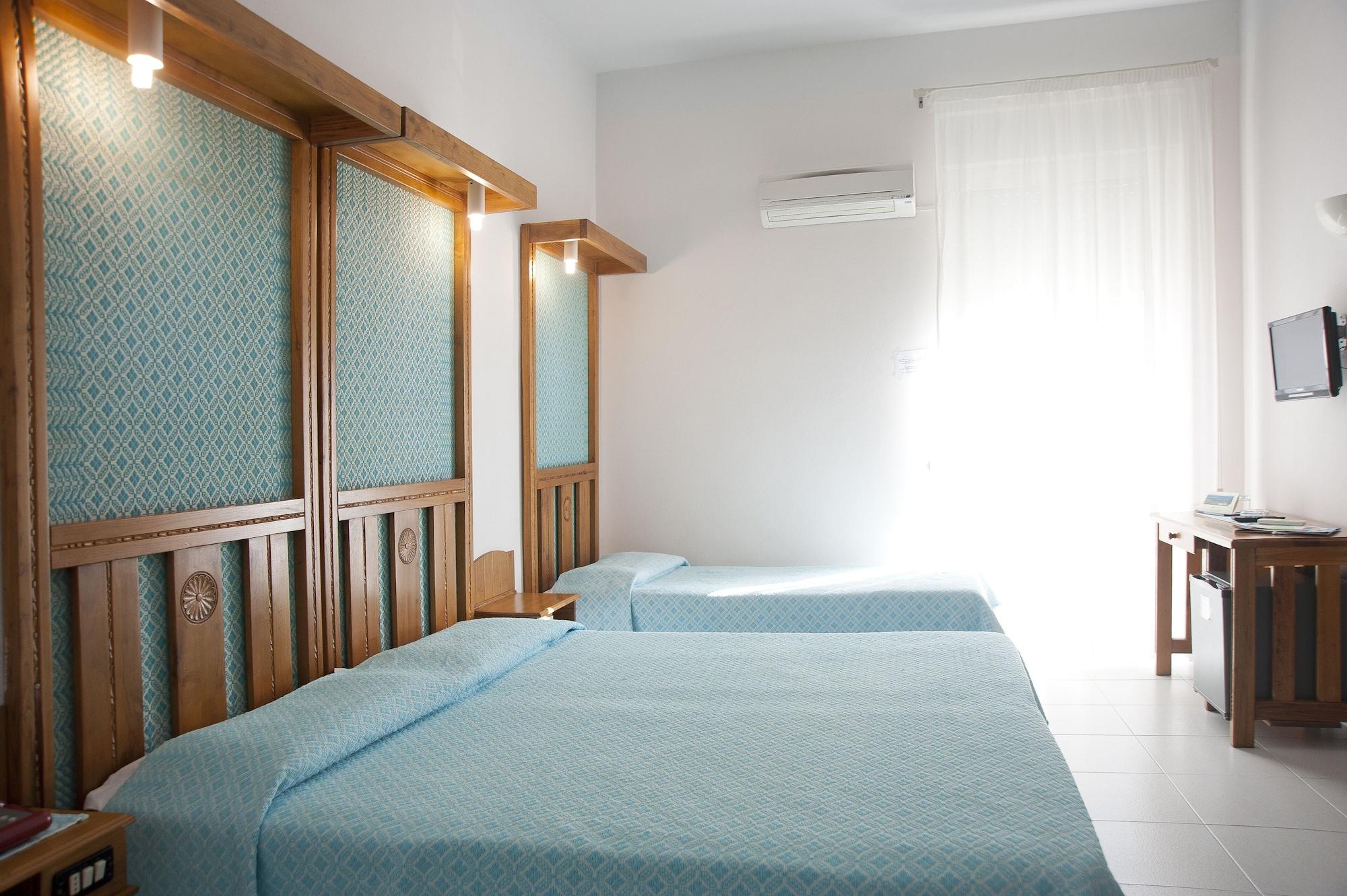 Albergo Miramare Cala Gonone Exteriör bild