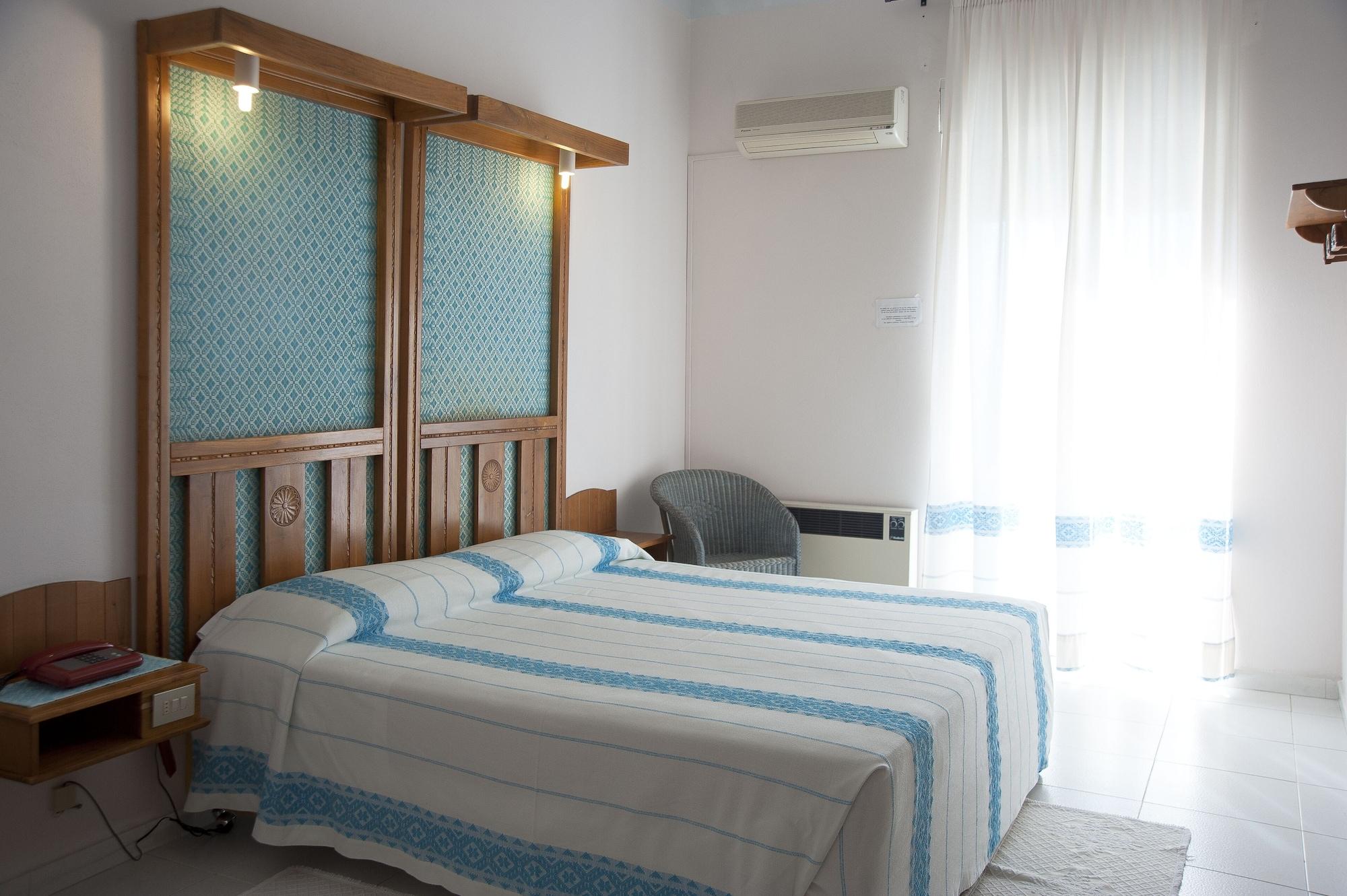 Albergo Miramare Cala Gonone Exteriör bild
